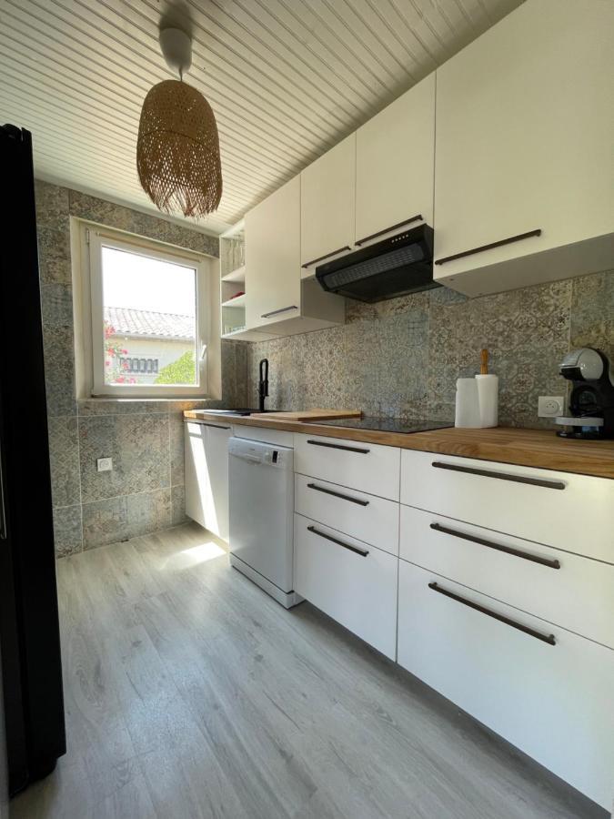 Villa Lcsm Et Studio 弗龙蒂尼昂 外观 照片