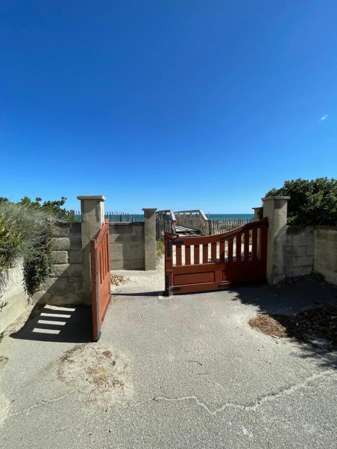 Villa Lcsm Et Studio 弗龙蒂尼昂 外观 照片